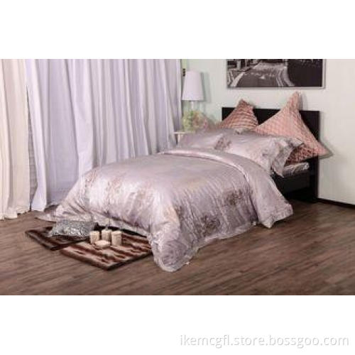 Purple Silk Luxury Bed Set With High Yarn Count , Bedroom B